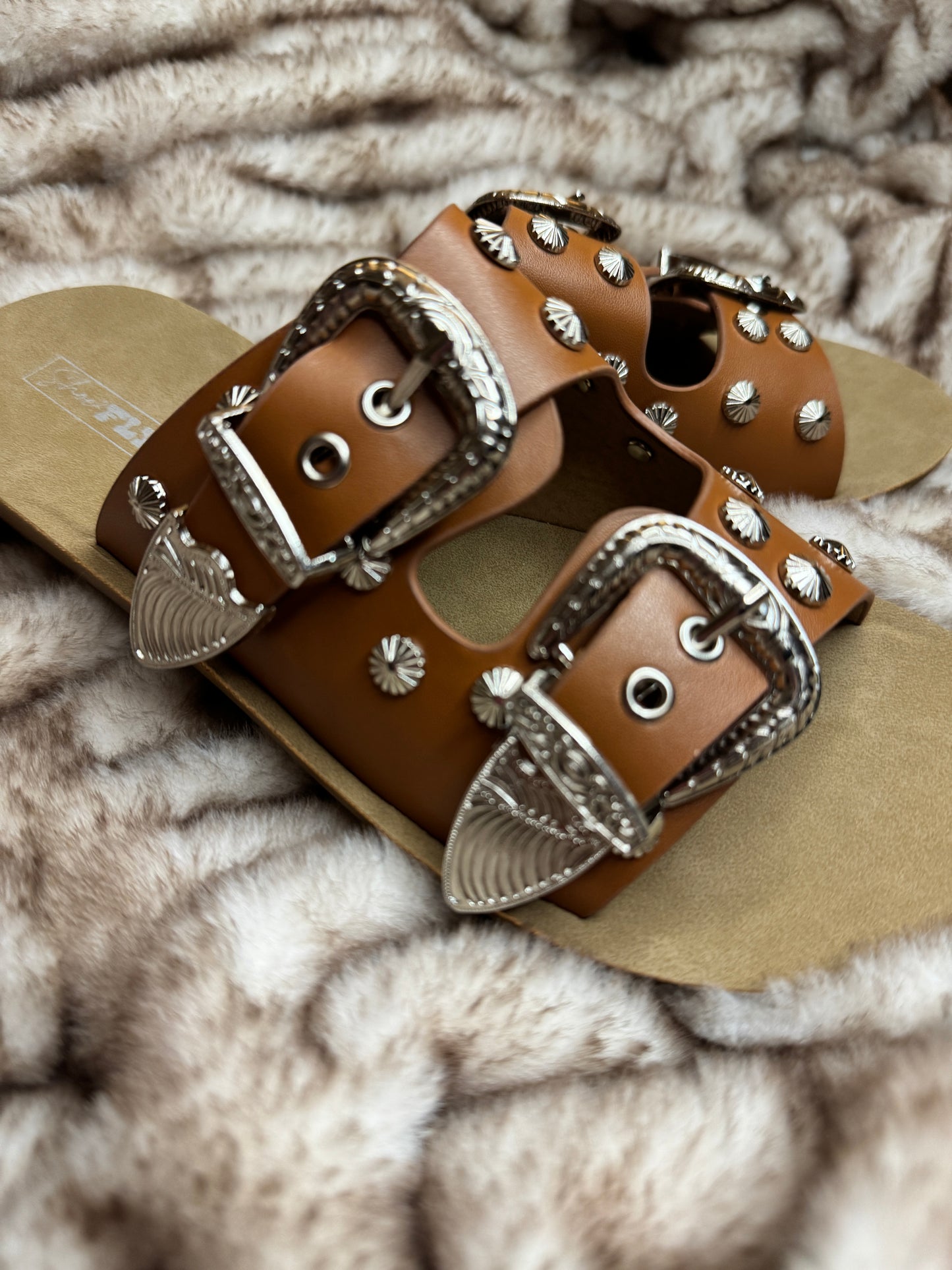 Cowgirl buckle flat