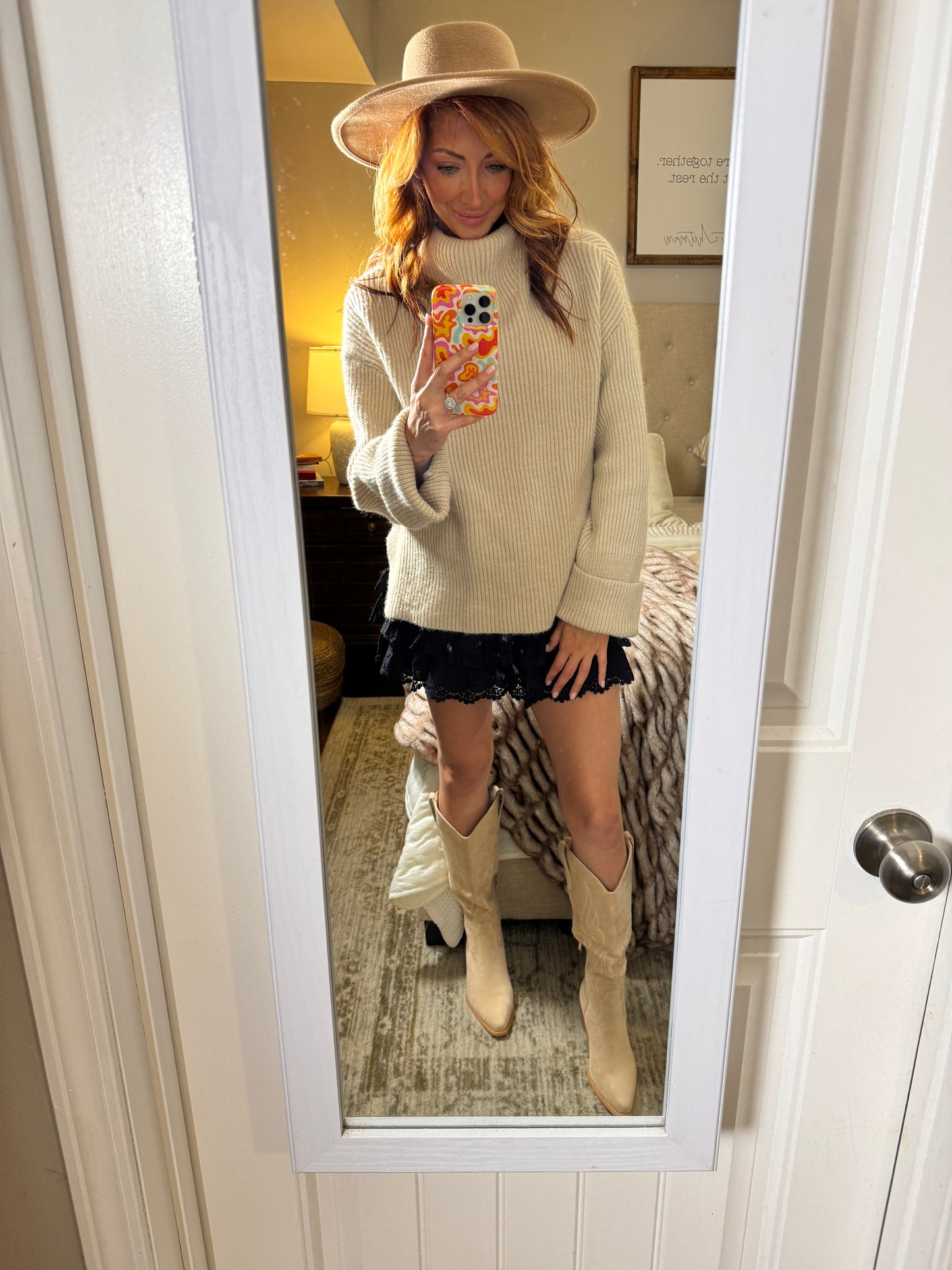 The Juliet lace shorts