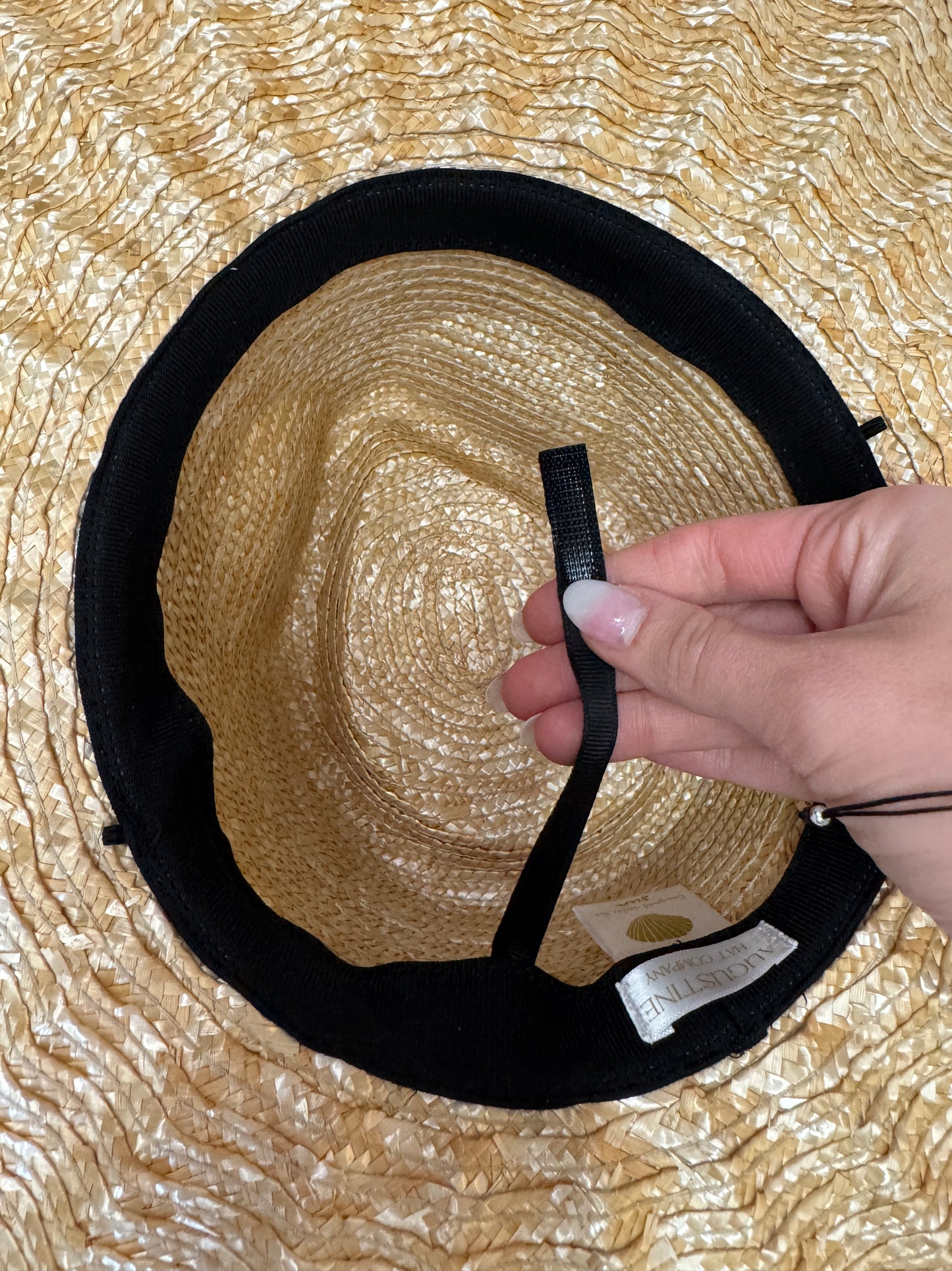 Sun hat with travel bag