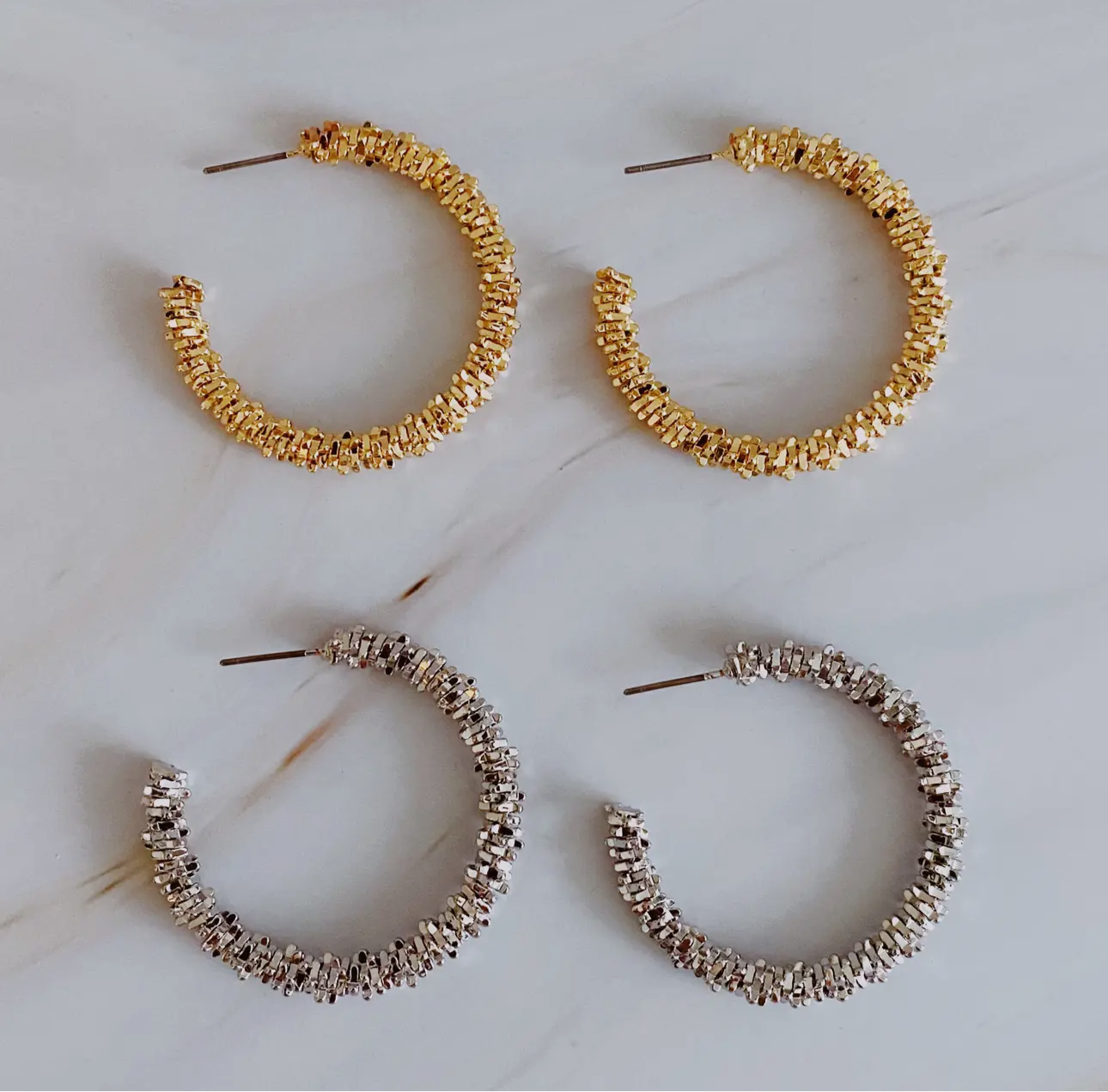 Pebble hoops earrings