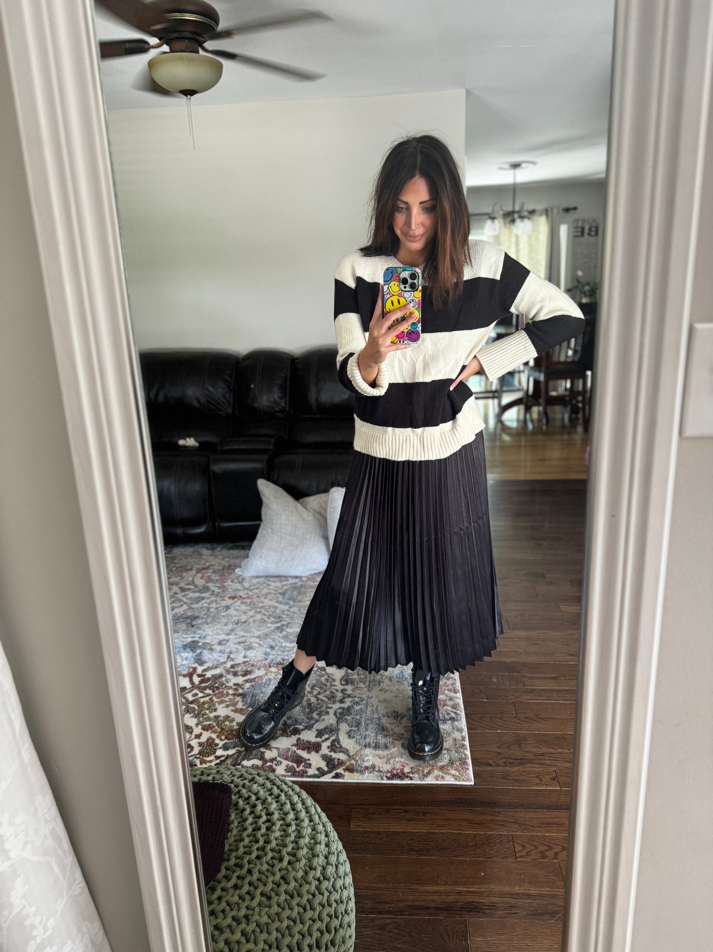 Black pleated skirt